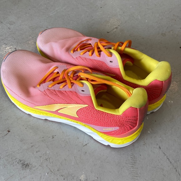 Altra Shoes - Altra Rivera 2